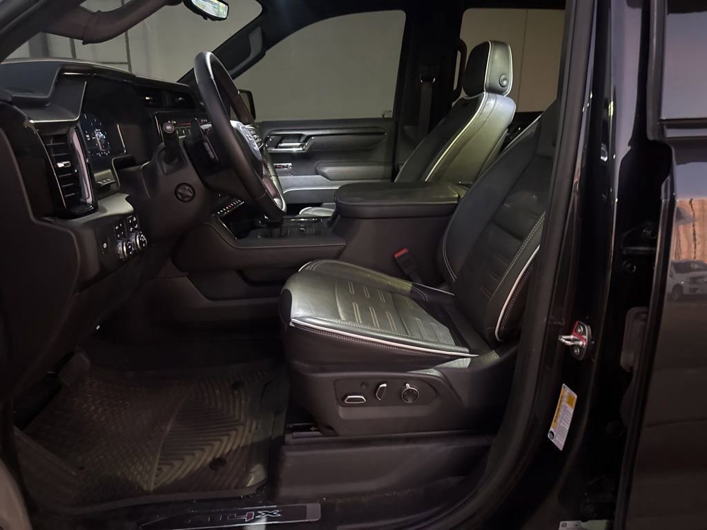 Used 2024 GMC Sierra 1500 AT4X image 8