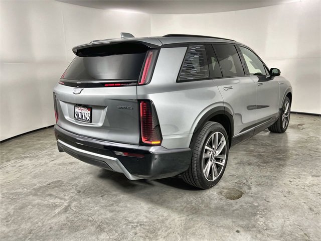 Used 2026 Cadillac Vistiq Sport image 8