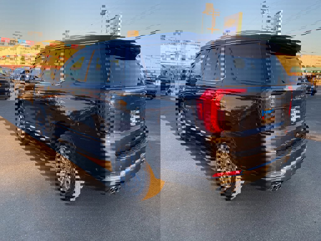 Used 2025 GMC Yukon Denali image 11