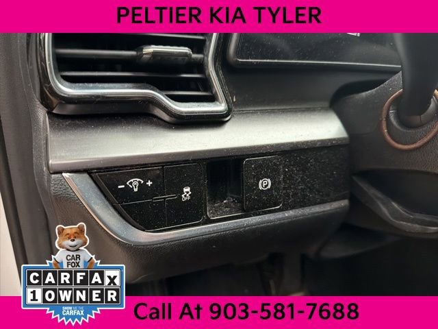 Certified 2025 Kia Sportage EX FWD image 18