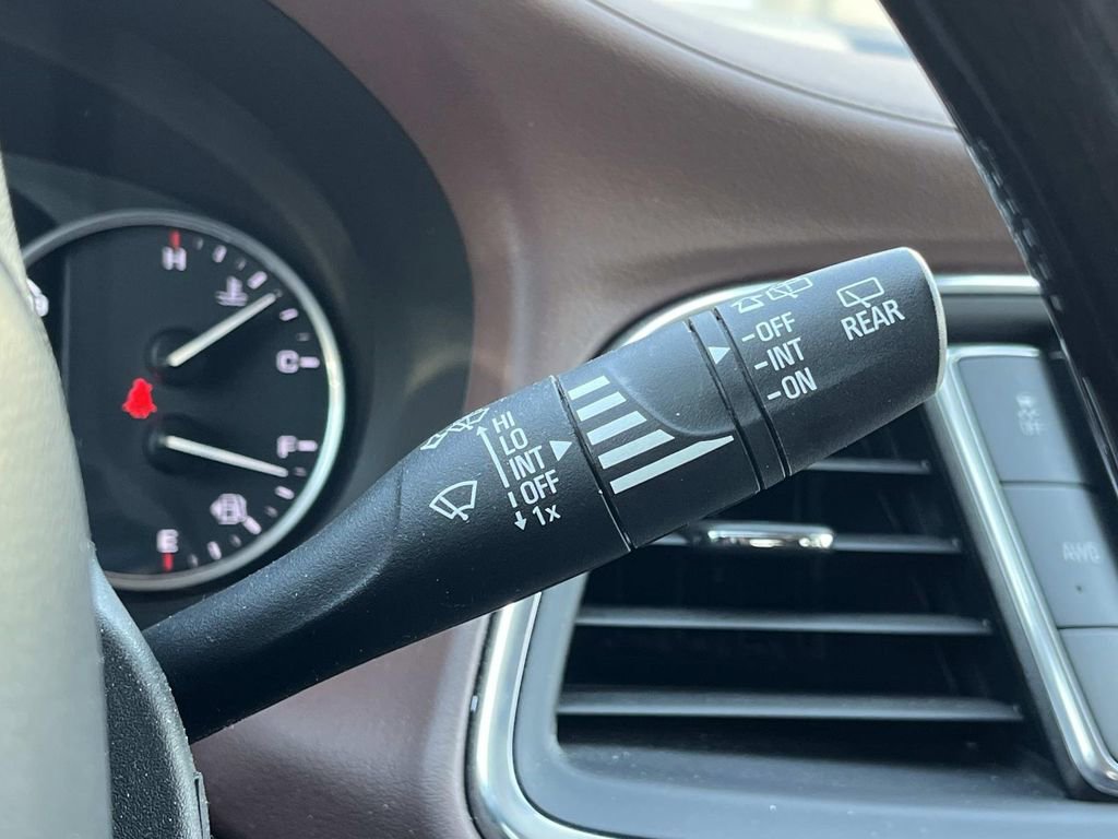 Used 2019 Buick Enclave Avenir w/ Avenir Technology Package image 34