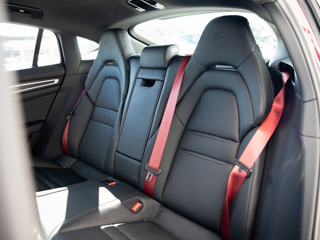 Used 2023 Porsche Panamera 4 Platinum Edition image 18