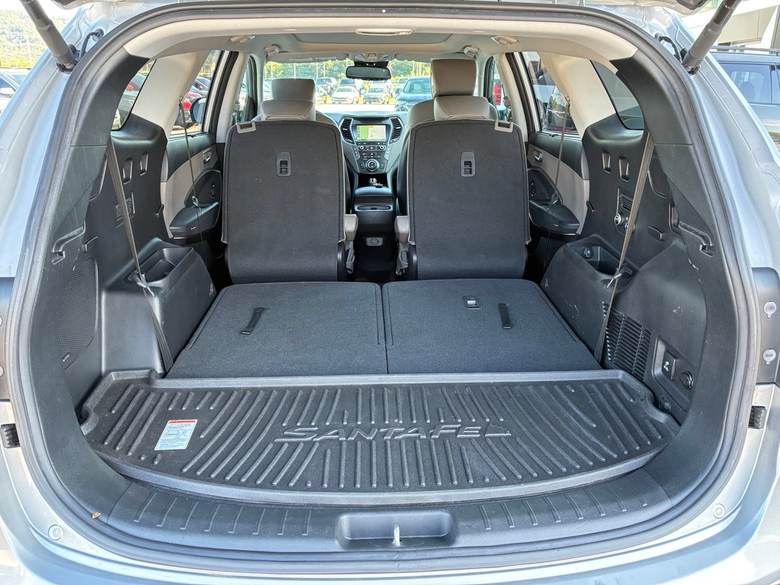 Used 2017 Hyundai Santa Fe Limited FWD image 15