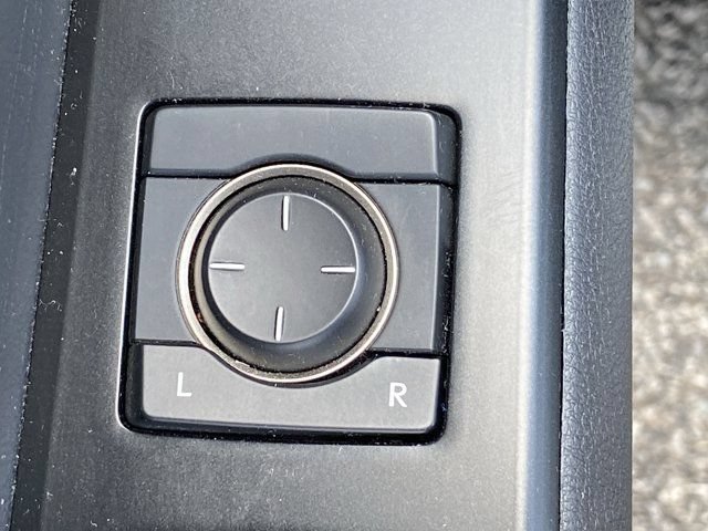 Used 2020 Lexus UX 250h w/ Premium Package AWD/4WD image 18