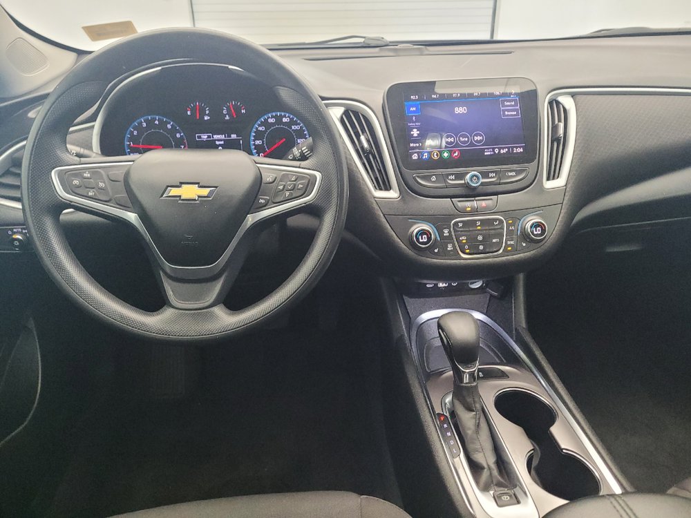 Used 2022 Chevrolet Malibu LT FWD image 22
