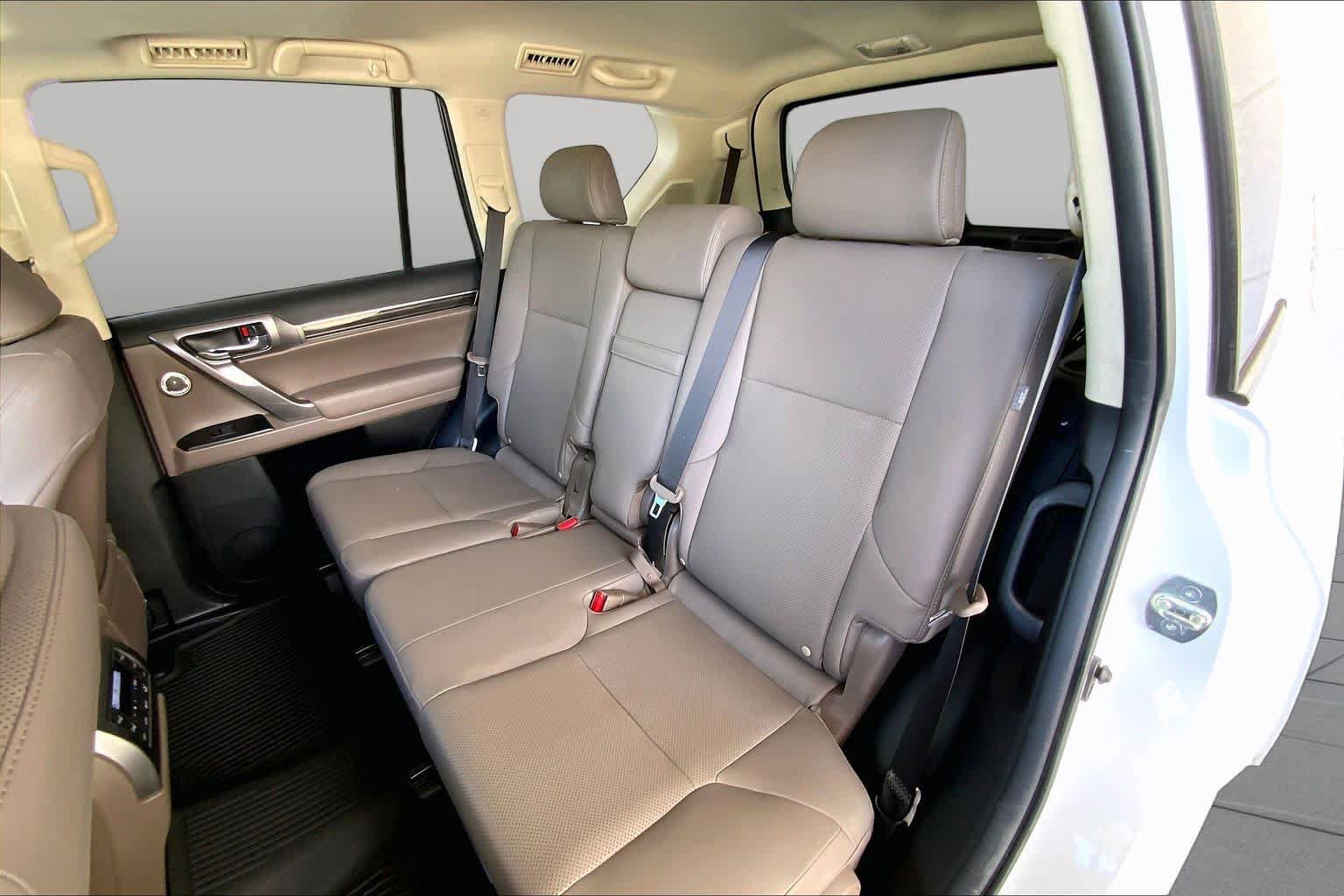 Used 2022 Lexus GX 460 Premium w/ Premium Plus Package AWD/4WD image 21
