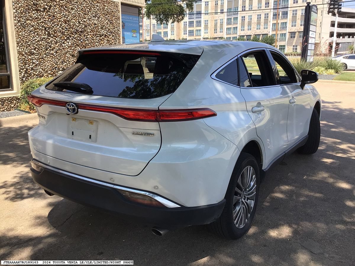 Used 2024 Toyota Venza Limited AWD/4WD image 5