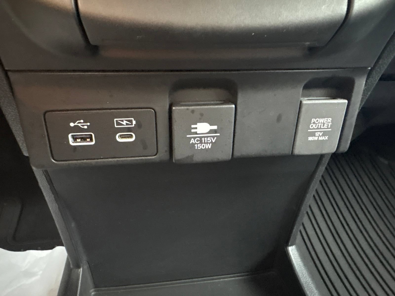Used 2025 Honda Odyssey Touring image 32
