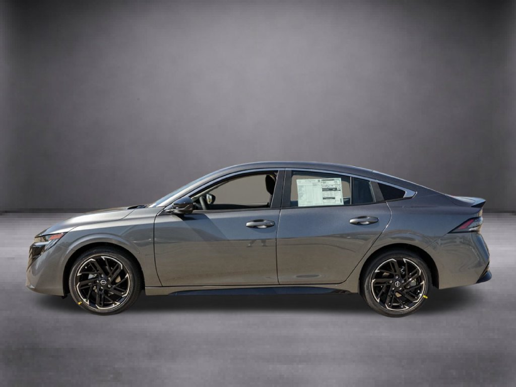 New 2027 Nissan Sentra SR w/ Floor Mat Package FWD image 8