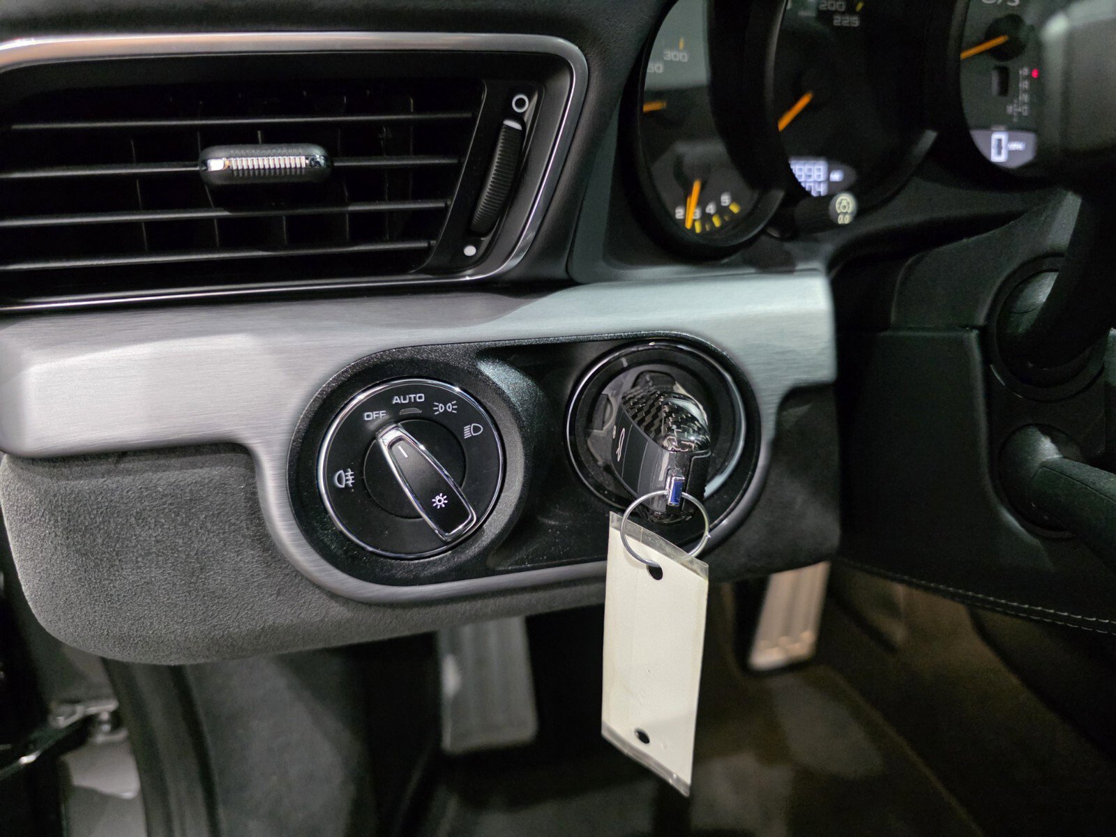 Used 2015 Porsche 911 GT3 image 19