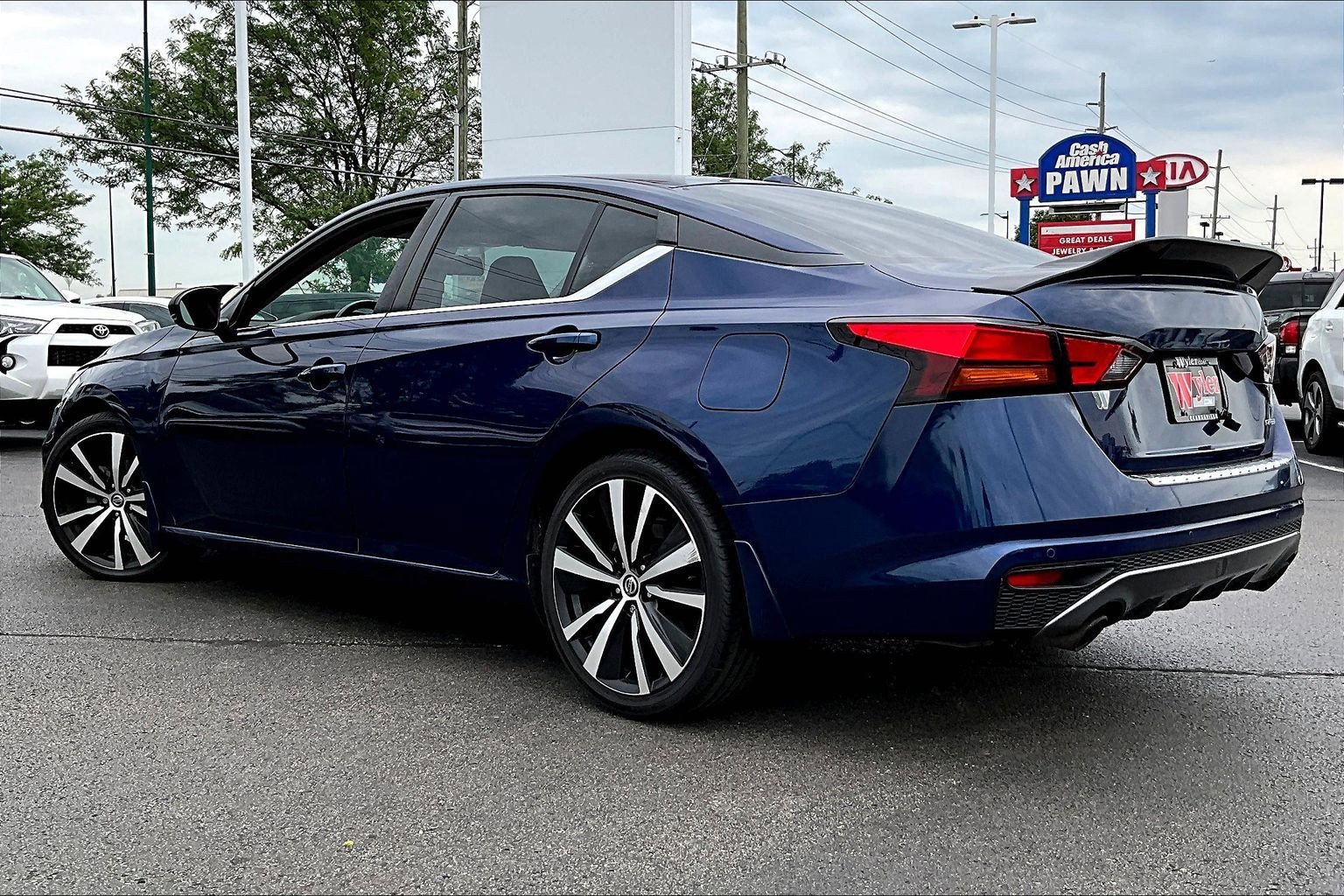 Used 2021 Nissan Altima 2.0 SR FWD image 4