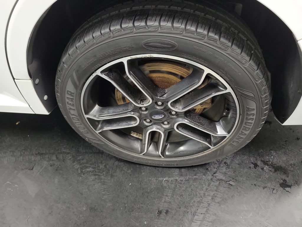 Used 2015 Ford Flex SEL w/ Equipment Group 202A FWD image 13