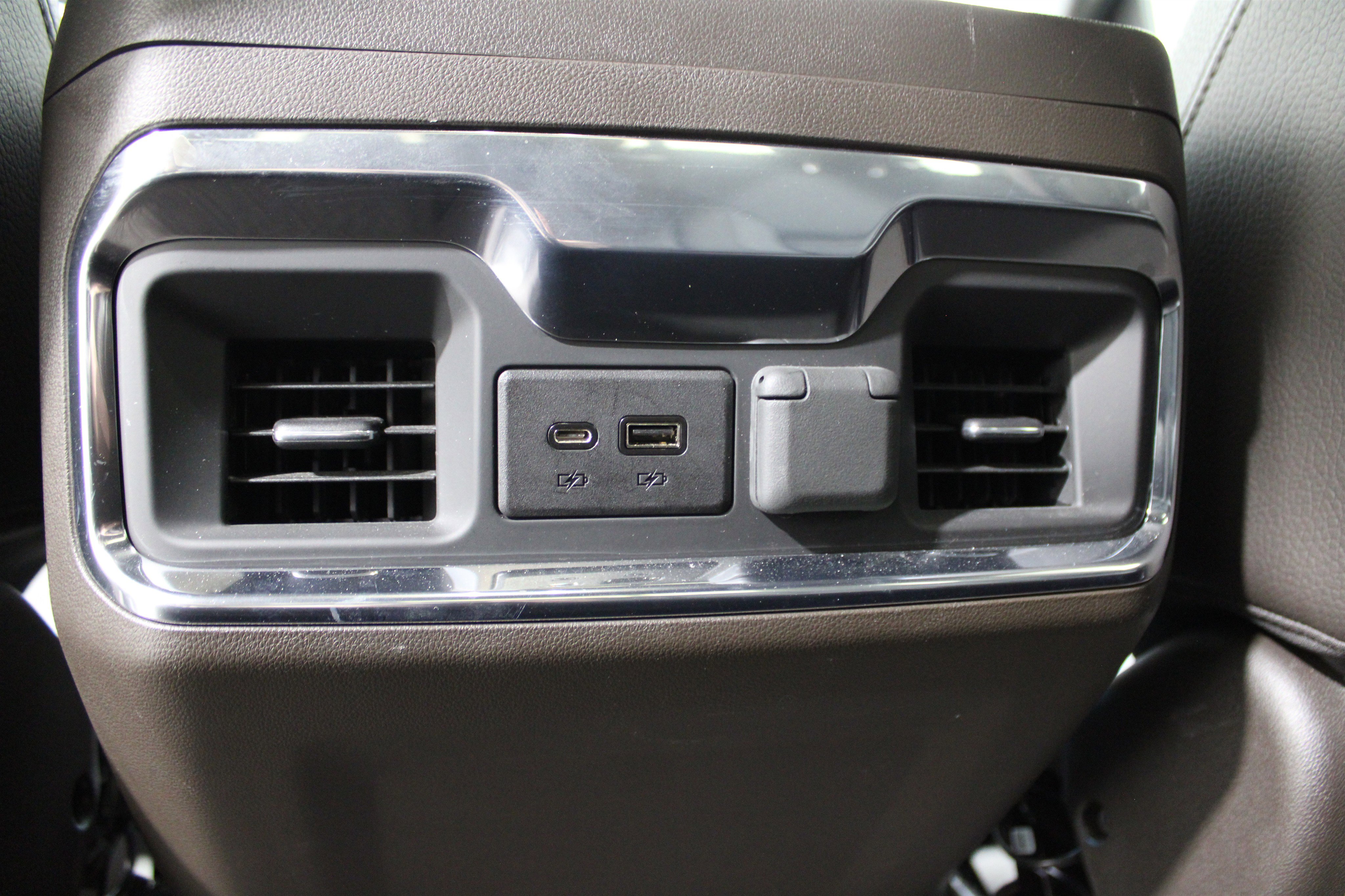 Used 2022 GMC Sierra 2500 Denali image 28