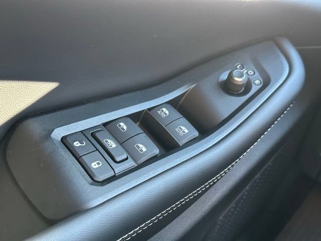 New 2025 Jeep Grand Cherokee L Limited AWD/4WD image 16