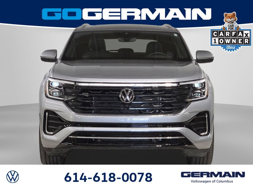 Certified 2025 Volkswagen Atlas Cross Sport SEL Premium R-Line AWD/4WD image 4