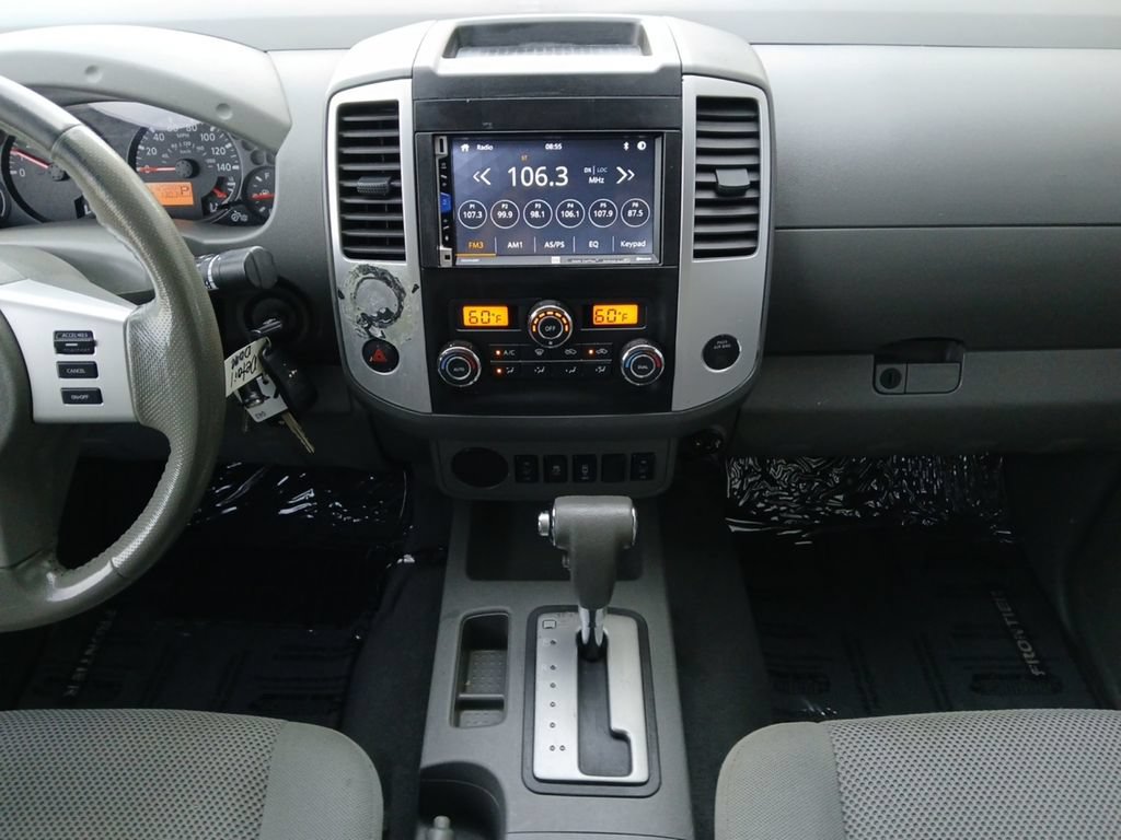 Used 2019 Nissan Frontier SV w/ Value Truck Package RWD image 3