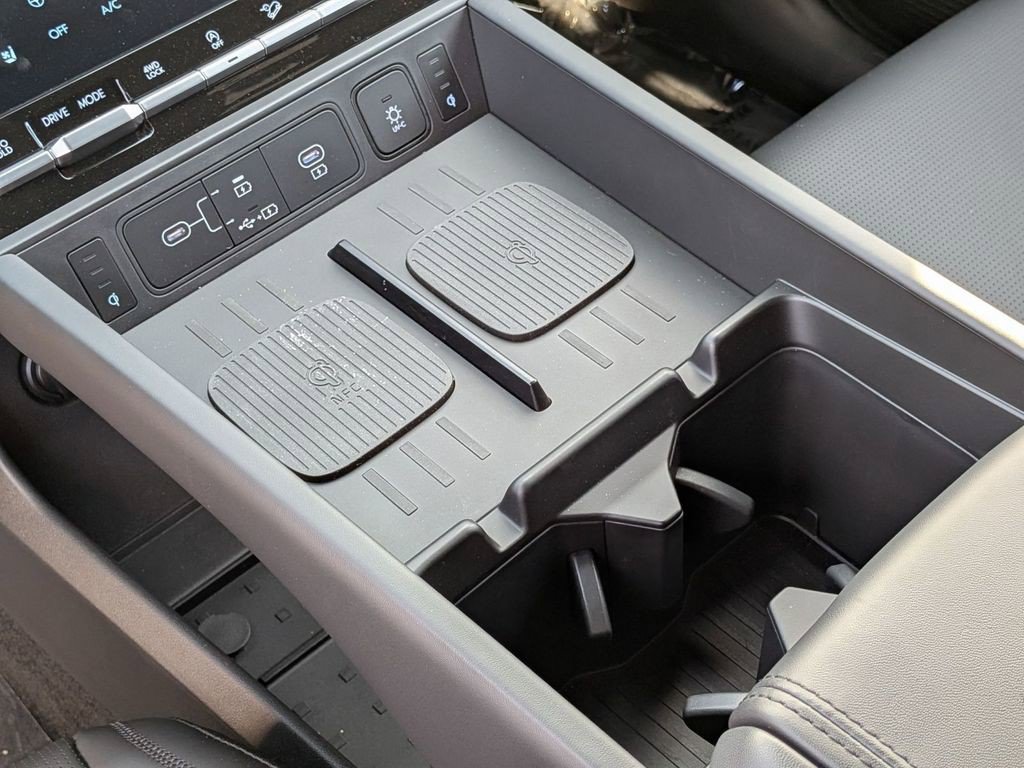 New 2025 Hyundai Santa Fe Calligraphy AWD/4WD image 26
