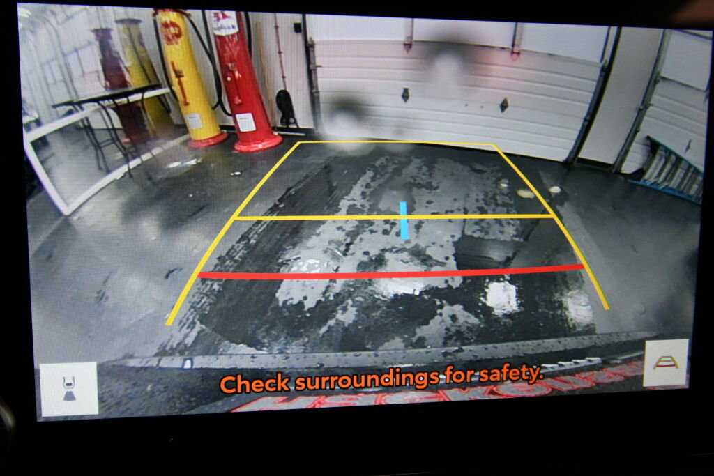 Used 2025 Toyota RAV4 XLE image 17