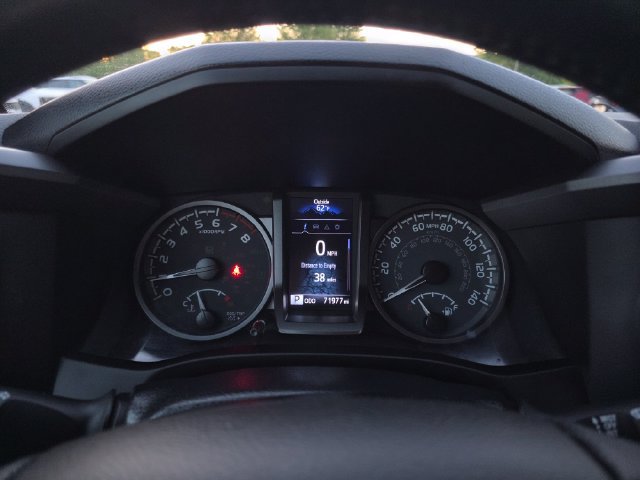 Used 2022 Toyota Tacoma TRD Off-Road AWD/4WD image 28