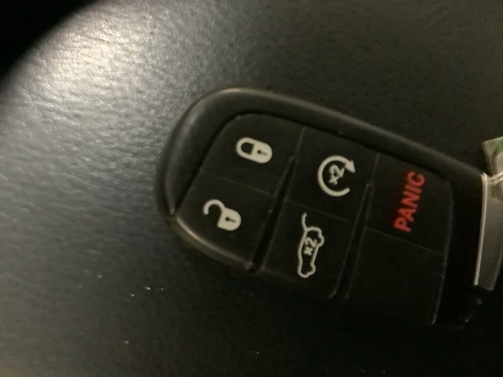 Used 2018 Jeep Grand Cherokee Summit image 37