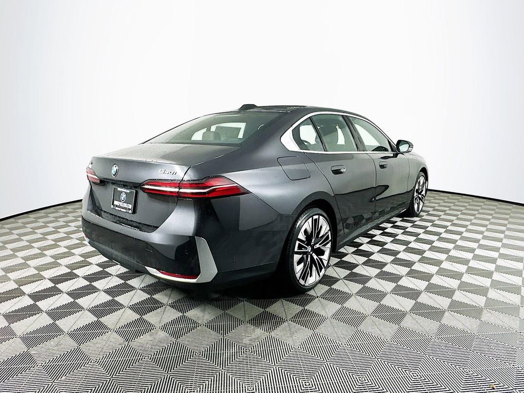 New 2026 BMW 530i xDrive w/ Premium Package image 9