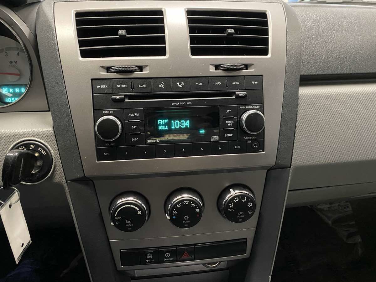 Used 2008 Dodge Avenger SXT w/ Premium Convenience Group image 16