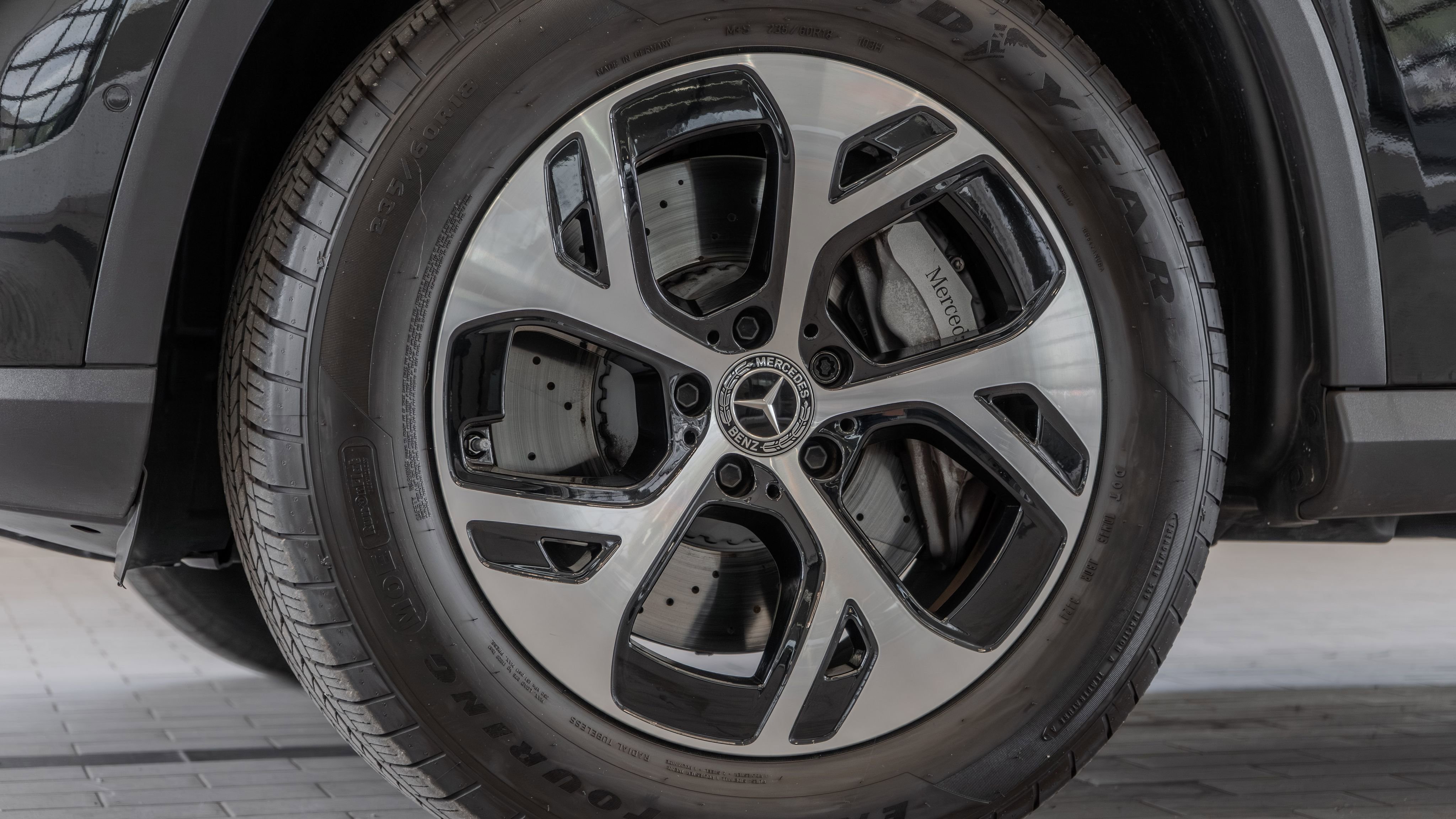 Certified 2025 Mercedes-Benz GLC 350e 4MATIC image 33