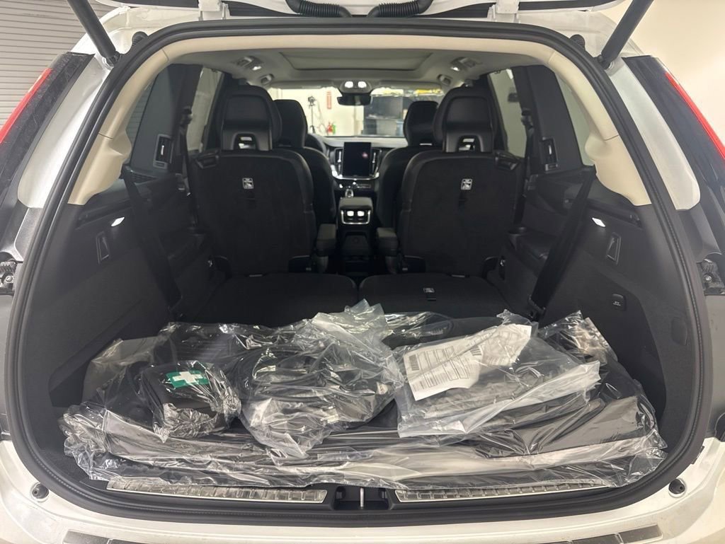 New 2026 Volvo XC90 T8 Ultra w/ Protection Package AWD/4WD image 31
