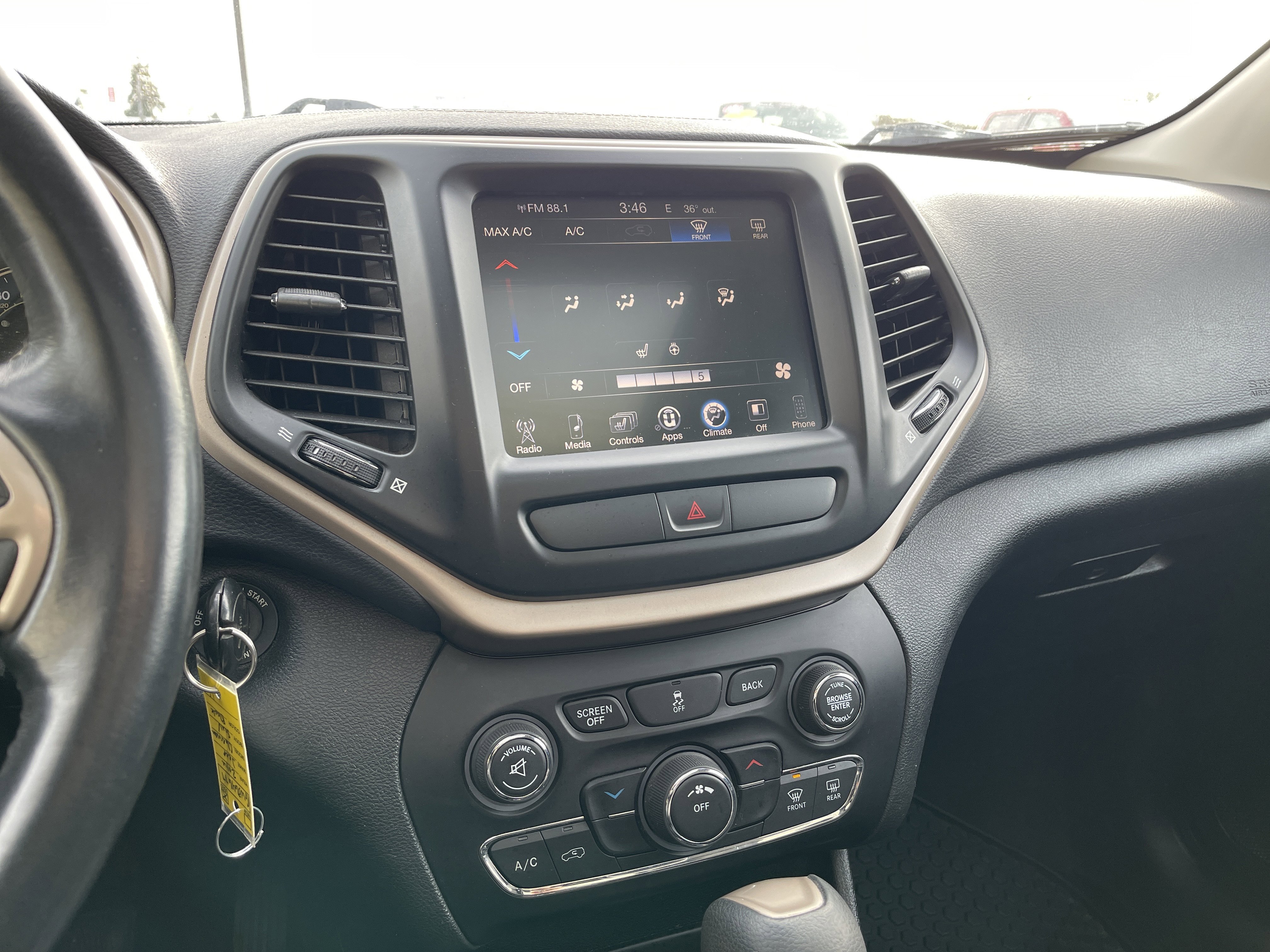 Used 2016 Jeep Cherokee 75th Anniversary image 16