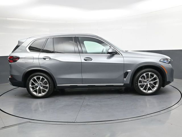 Used 2025 BMW X5 xDrive40i image 3