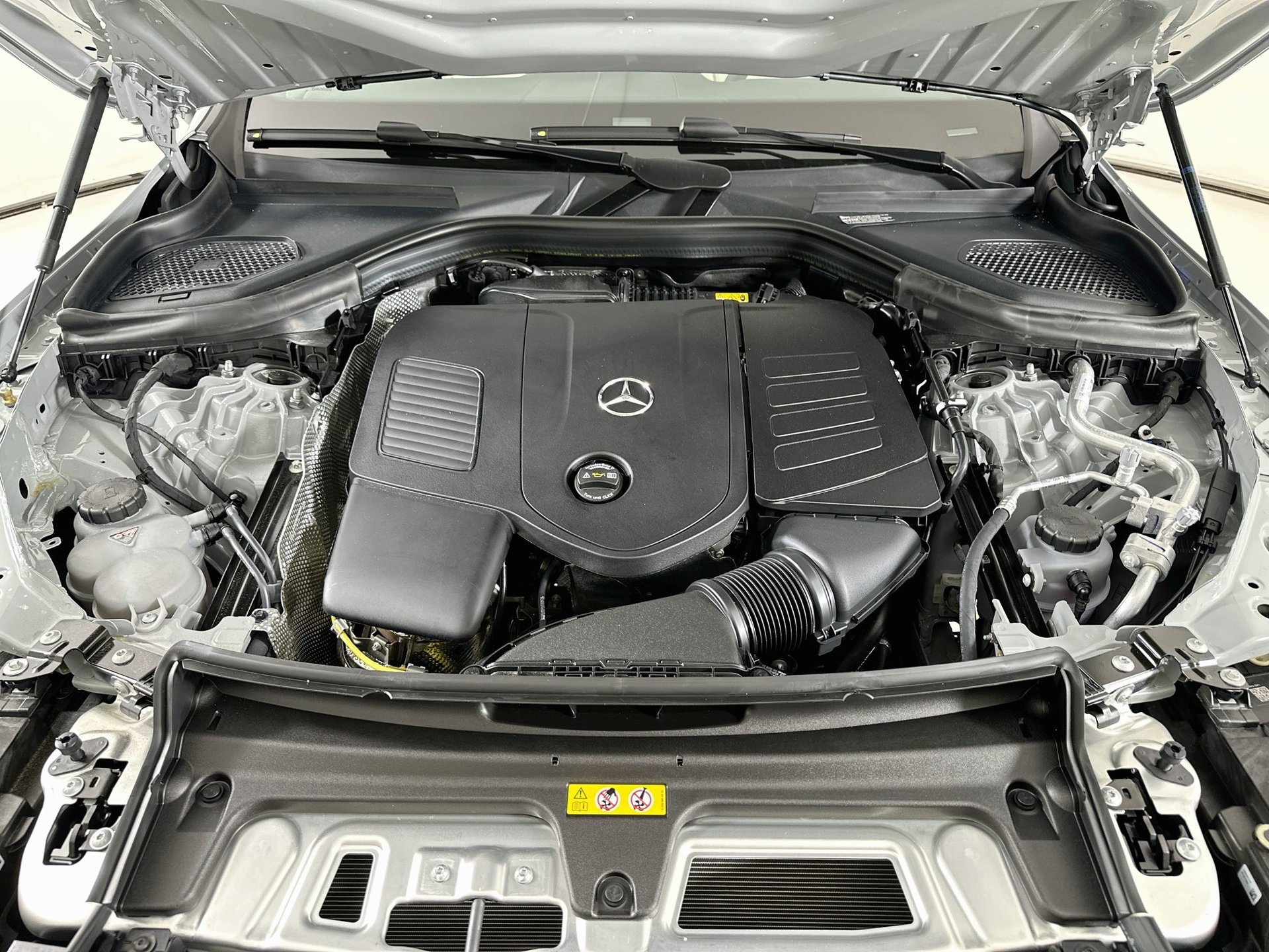 New 2027 Mercedes-Benz GLC 300 4MATIC image 33