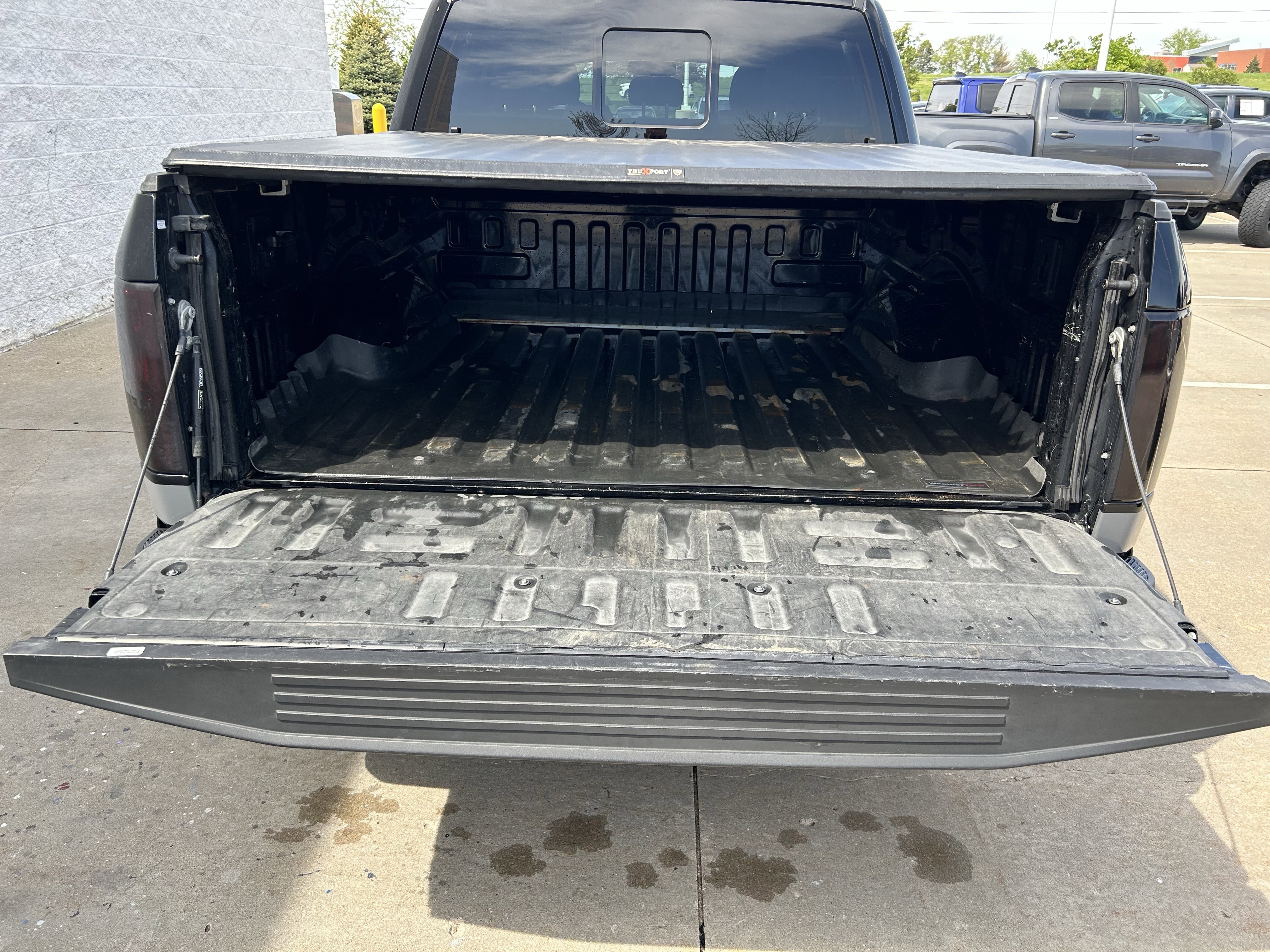 Used 2017 Ford F150 XLT w/ Equipment Group 302A Luxury RWD image 19