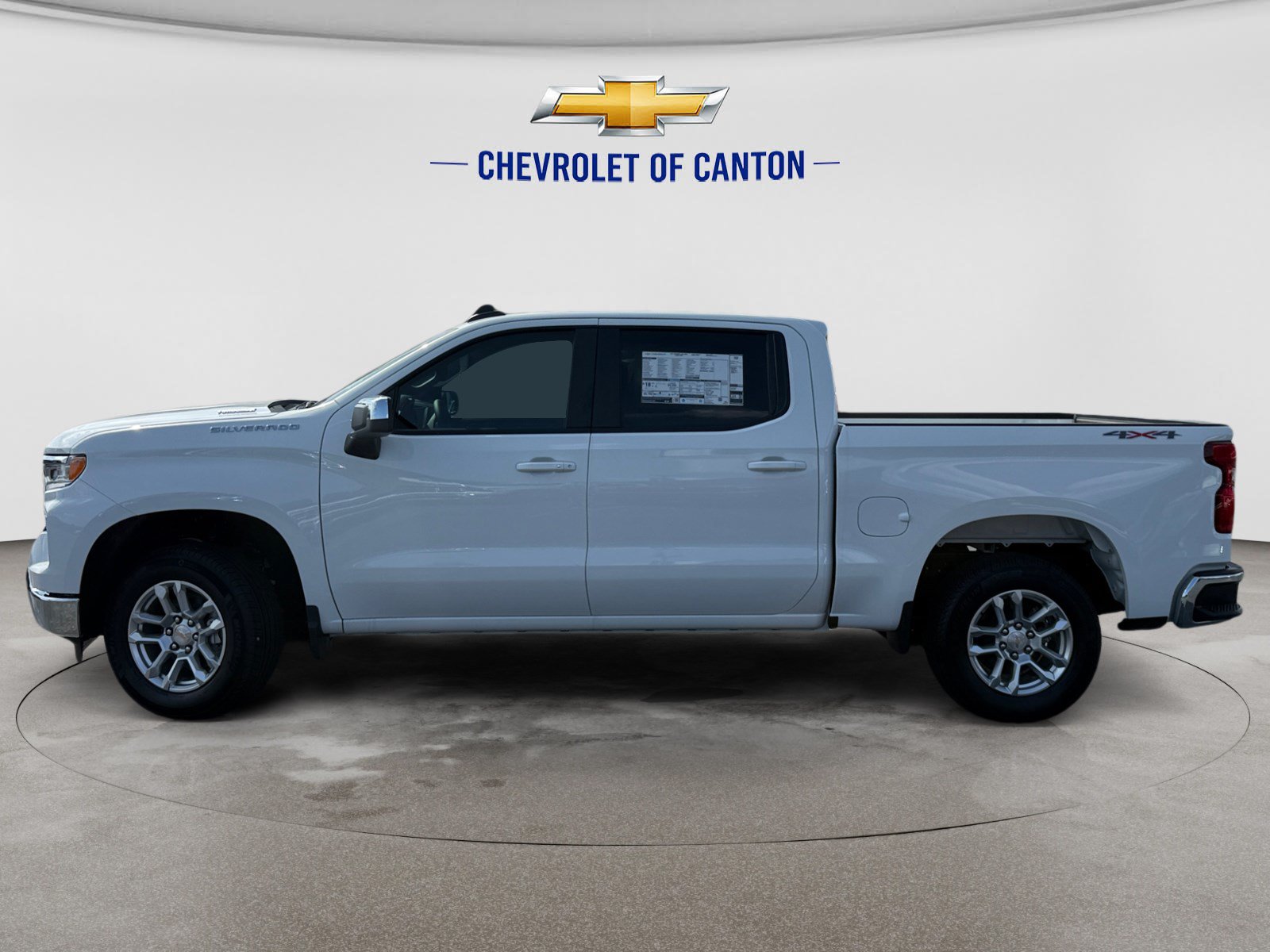Used 2026 Chevrolet Silverado 1500 LT AWD/4WD image 8