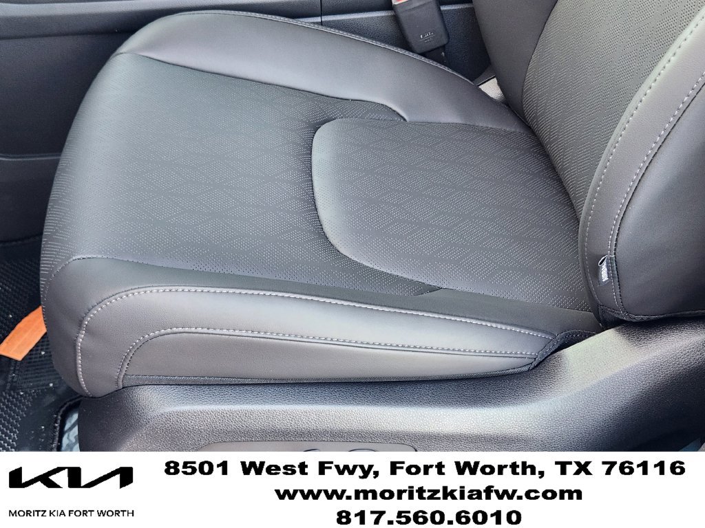 New 2026 Kia Carnival SX w/ SX Dark Edition Package FWD image 17