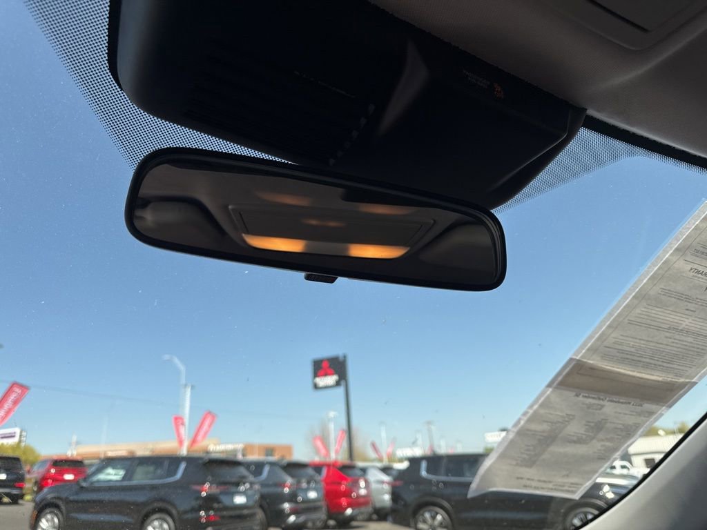 Used 2022 Mitsubishi Outlander SE image 30