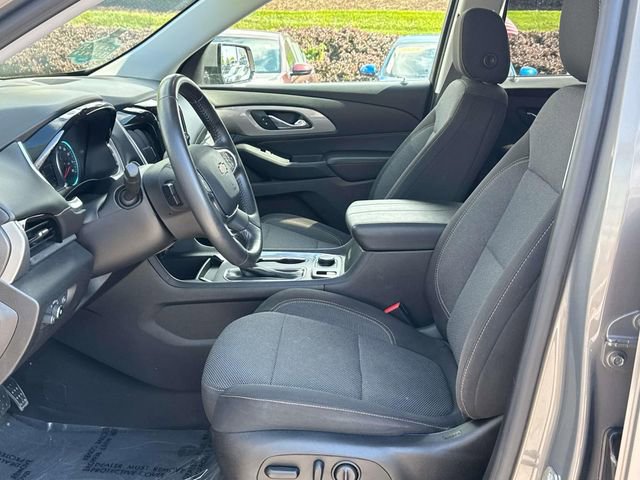 Used 2018 Chevrolet Traverse LT FWD image 16