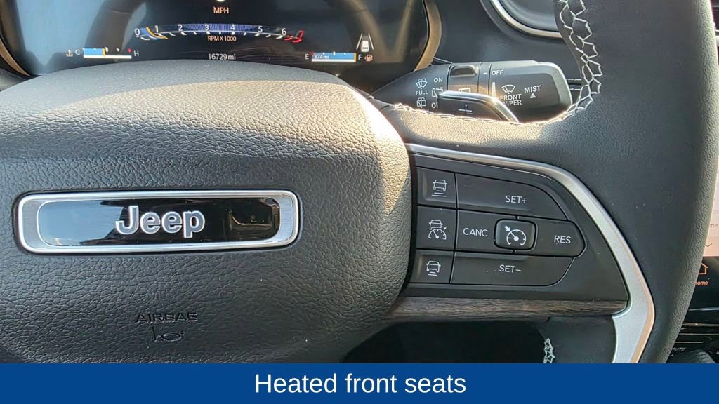 Used 2024 Jeep Grand Cherokee L Limited w/ Black Appearance Package image 31