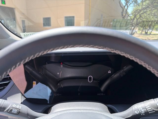 Used 2025 Buick Encore GX Preferred FWD image 9