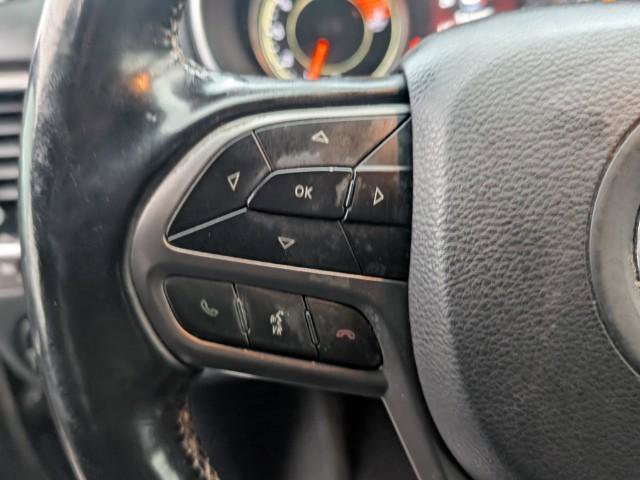 Used 2020 Jeep Cherokee Limited image 18