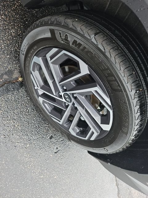 Used 2025 Hyundai Tucson Limited AWD/4WD image 25