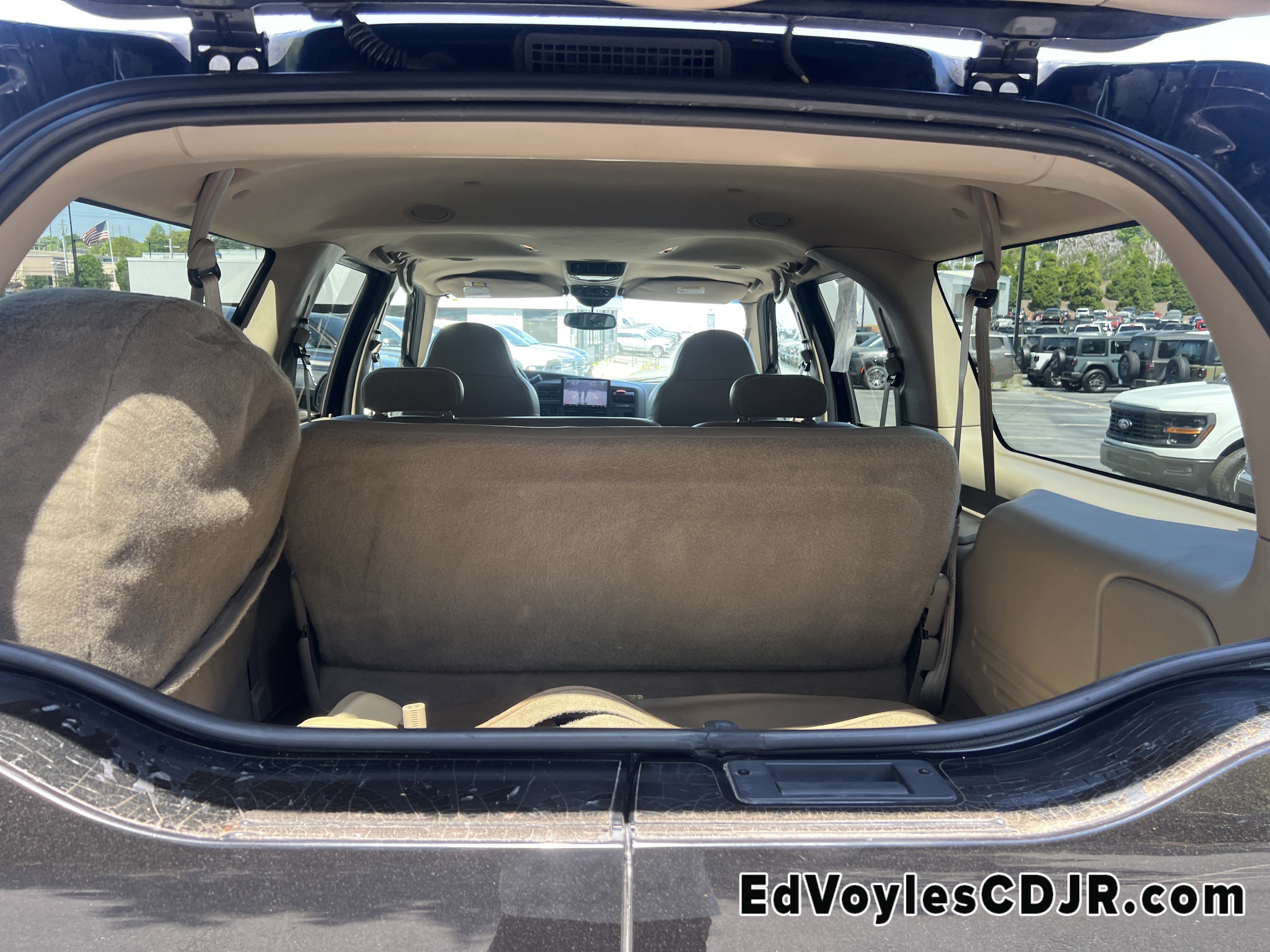 Used 2000 Ford Excursion Limited image 26