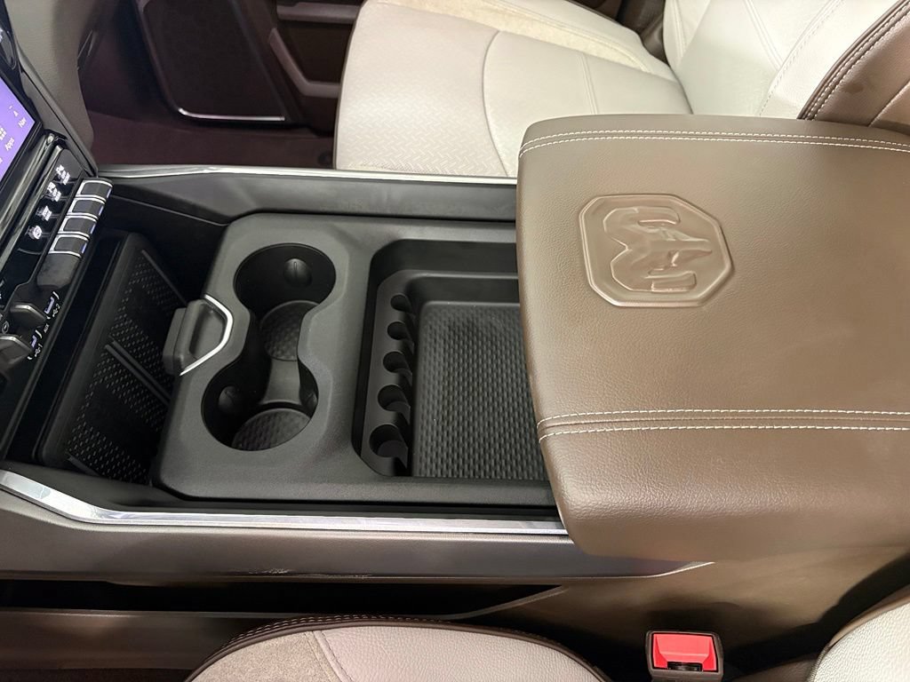 New 2026 RAM 2500 Laramie AWD/4WD image 30