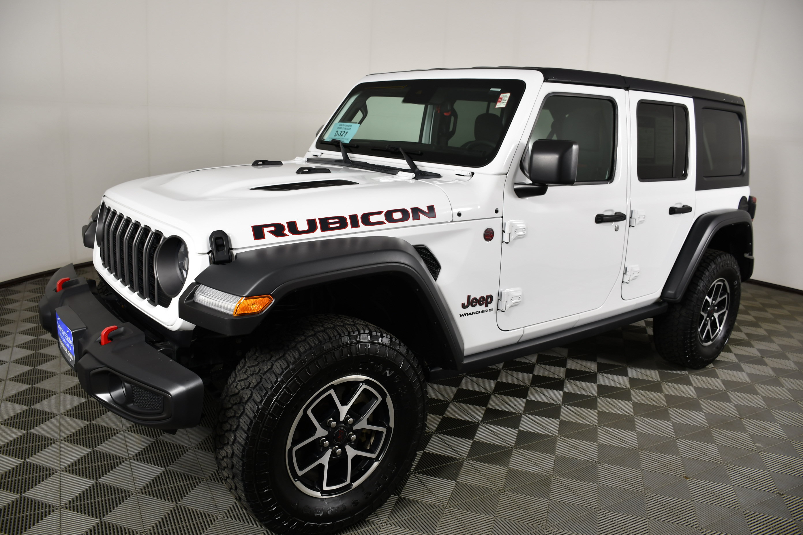 Used 2024 Jeep Wrangler Unlimited Rubicon AWD/4WD image 10