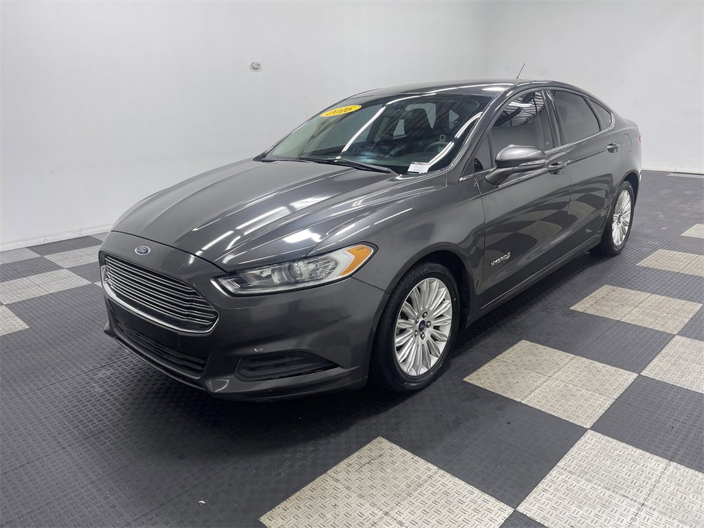 Used 2016 Ford Fusion SE
