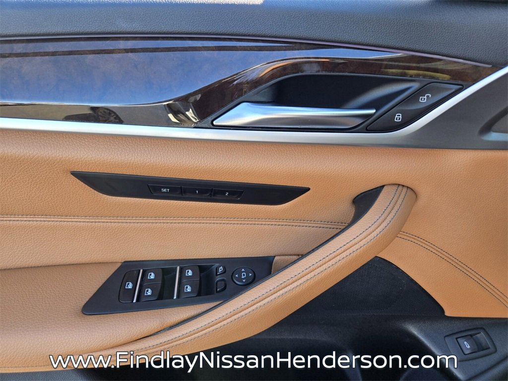 Used 2019 BMW 540i w/ Convenience Package image 20