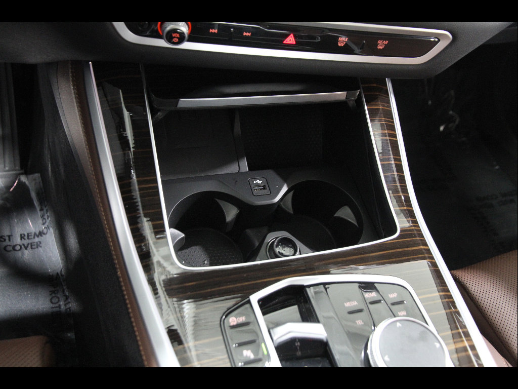 Certified 2025 BMW X5 xDrive40i w/ Climate Comfort Package image 19