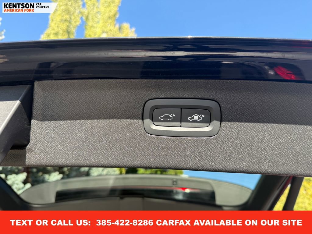 Used 2025 Volvo XC90 B6 Plus image 38