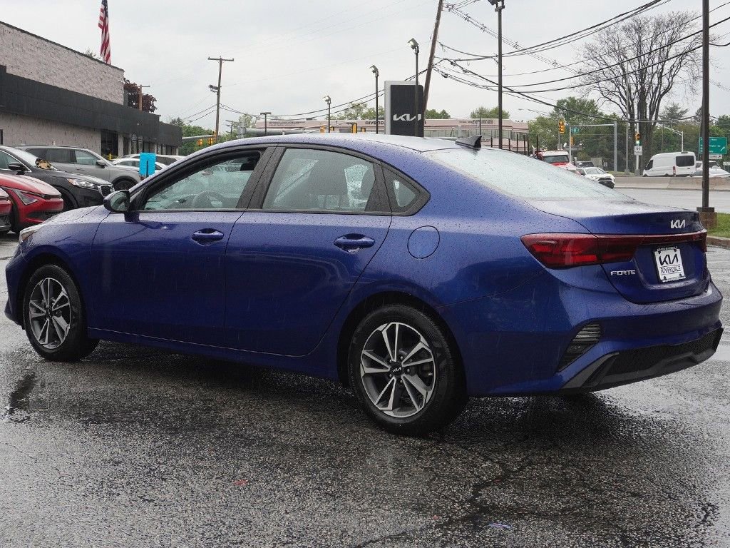 Used 2023 Kia Forte LXS FWD image 4
