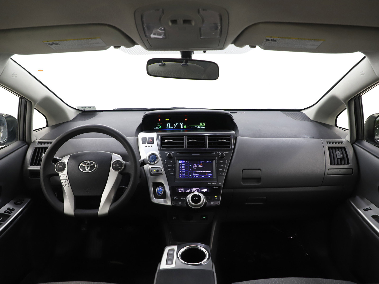 Used 2014 Toyota Prius V Three image 13