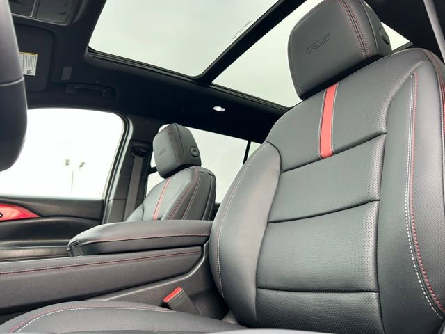 New 2026 Chevrolet Traverse RS w/ LPO, Floor Liner Package image 33